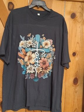 Faith Floral Cross Graphic T-Shirt - Dark Gray with Teal & Peach Flowers